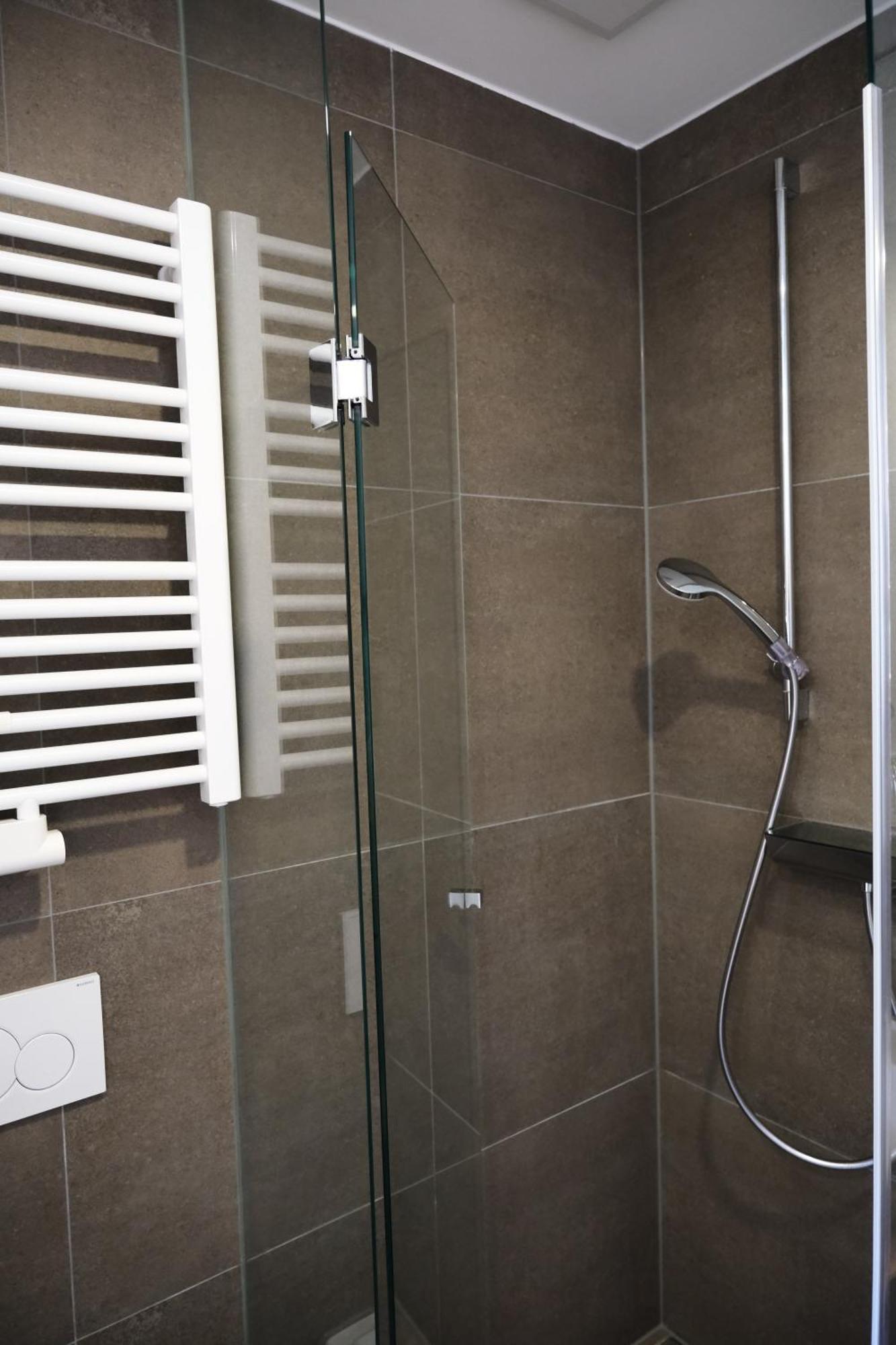 "Beim Butz" Hotel Worth an der Donau Luaran gambar