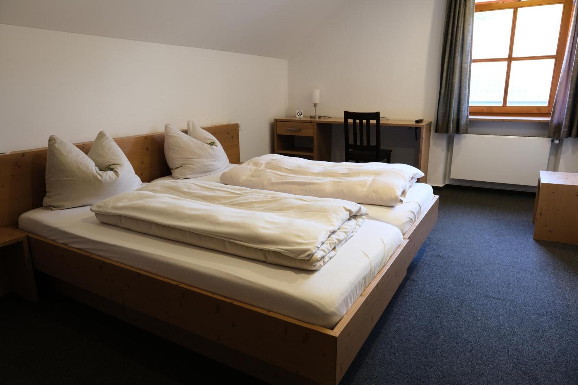 "Beim Butz" Hotel Worth an der Donau Luaran gambar